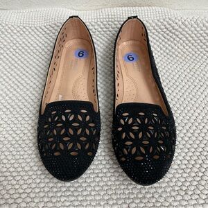 Forever Comfort Black Manmade Material Bling Perforated Almond Toe Flats Size 9